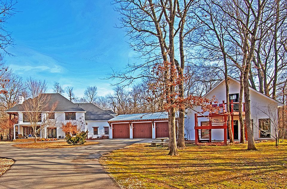 1st image of 28281 E 6th Ct