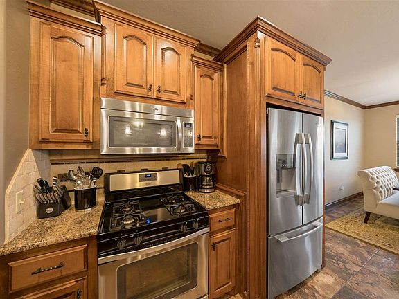 4th image of 4404 NE Mossy Oak Dr