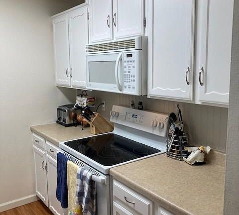Cozy kitchen!