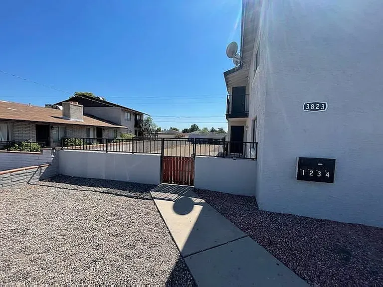 3823 N 23rd Dr #4 — Photo 9