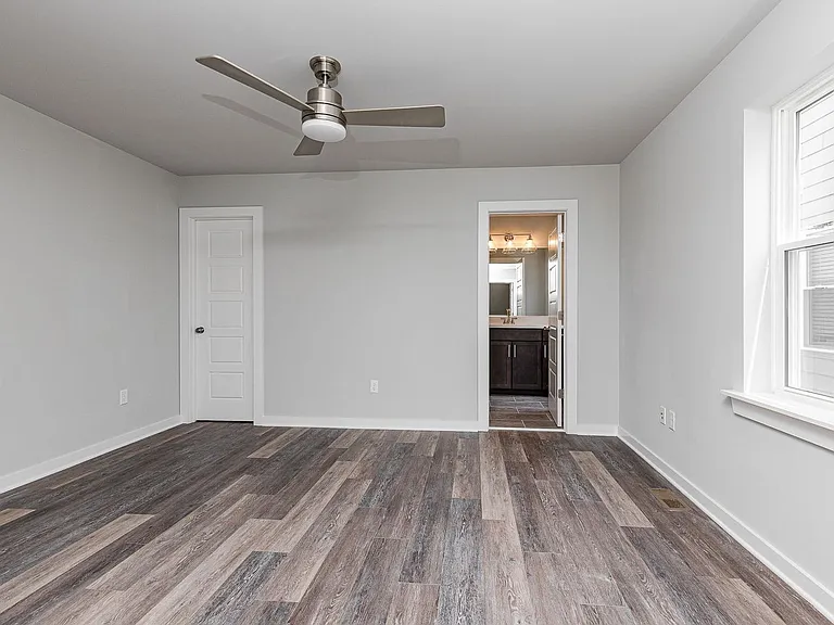 1529 Porter St #A — Photo 22