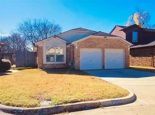 3005 Rustlewind Ln, Grand Prairie, TX 75052