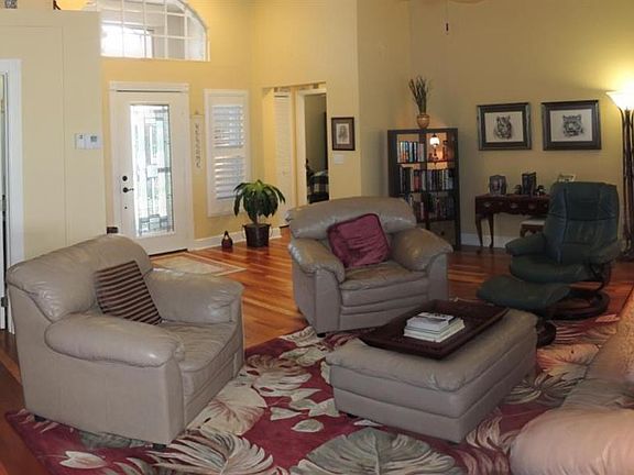 5th image of 2281 Valparaiso Blvd