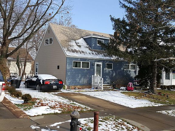 2nd image of 303 Preston Ave