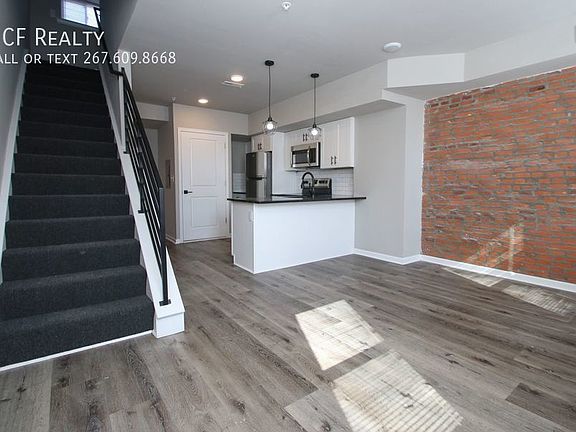 2nd image of 2237 W Oxford St Floor 2