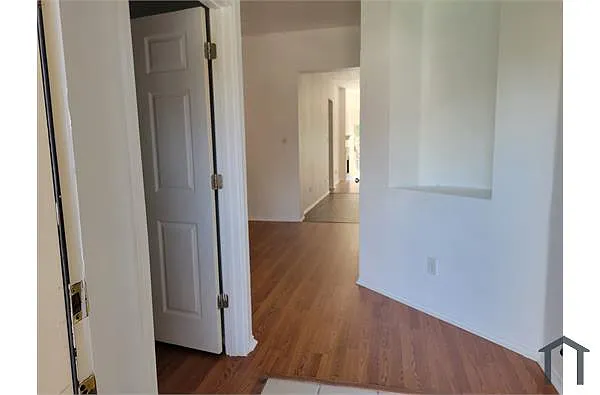 Building Photo - 4901 Palm Ridge Dr