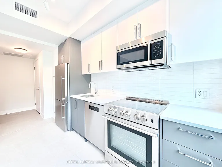 664 Spadina Ave #204 — Photo 3