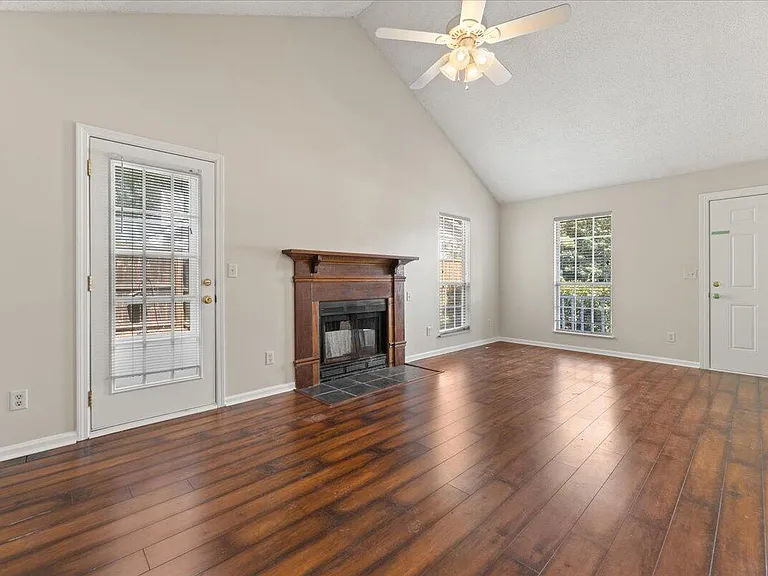 1351 Cadence Dr — Photo 6