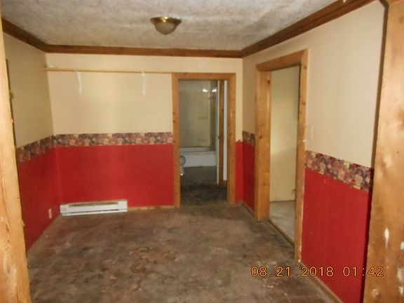 5th image of 1619 E Princeton Ave