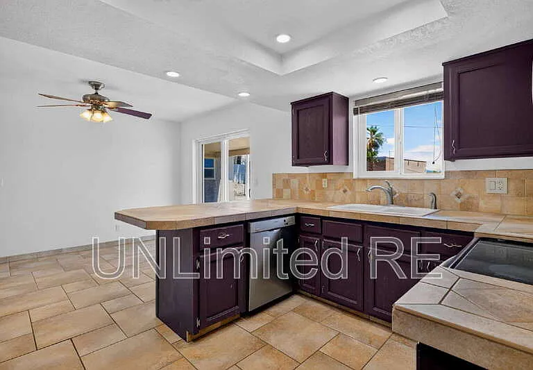 2250 Atlantic Dr — Photo 16