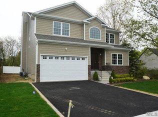 6 Edgewood Dr, Syosset, NY 11791