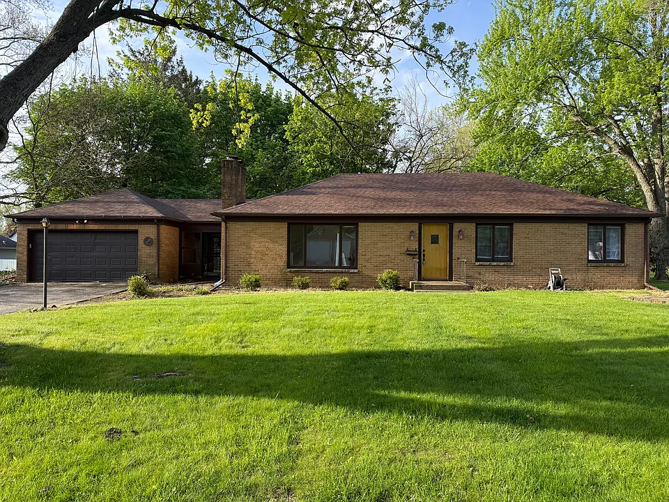 902 Coolidge Ave