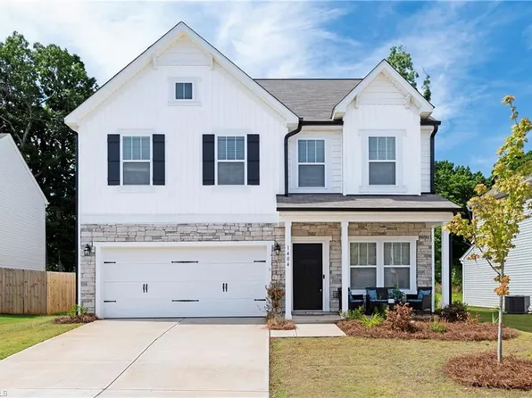 1404 Finwick Dr, Pfafftown, NC 27040