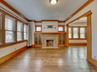 5113 W Wisconsin Ave #5115, Milwaukee, WI 53208