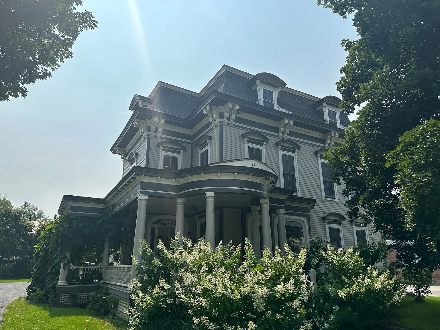 27 School St — Photo 2