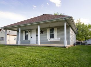 116 W State St, Charleston, IL 61920