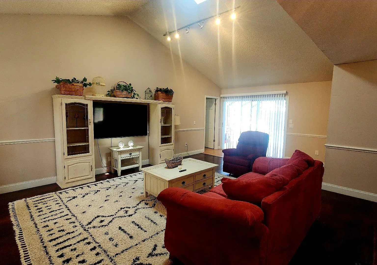 The Woodlands Of Palm Coast- Furnished- 4 Bedroom 2 Bath- Long Term — Photo 2