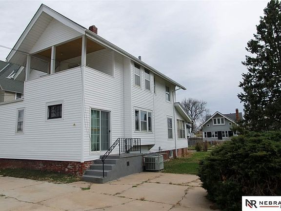 5th image of 1626 Spencer St
