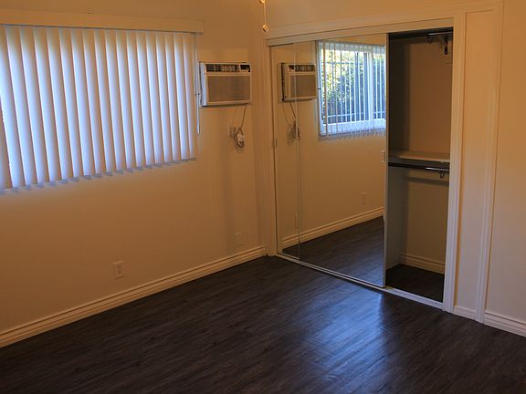 5th image of 937 Cole Ave APT 2