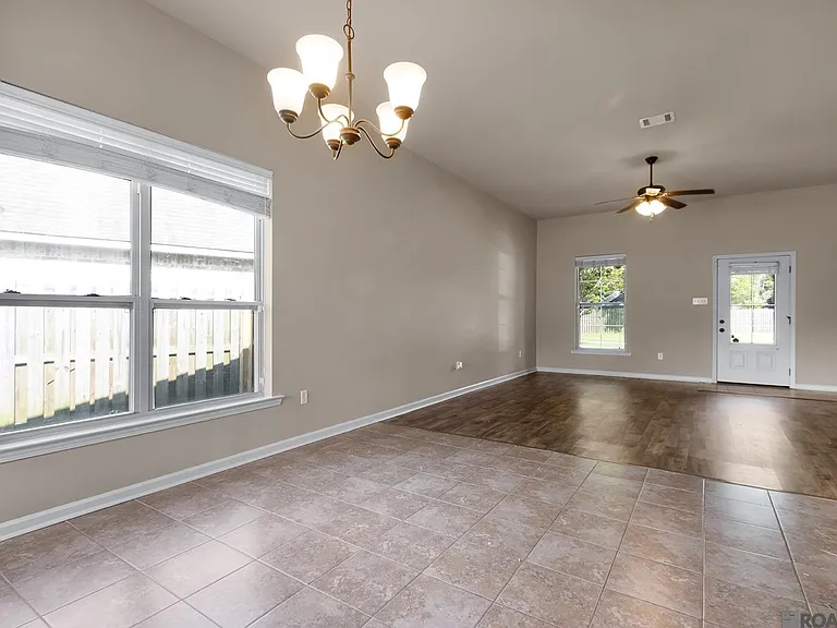 8671 Summer Grove Ave — Photo 9