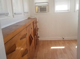 1304 Forrester Ave NW APT B, Albuquerque, NM 87104