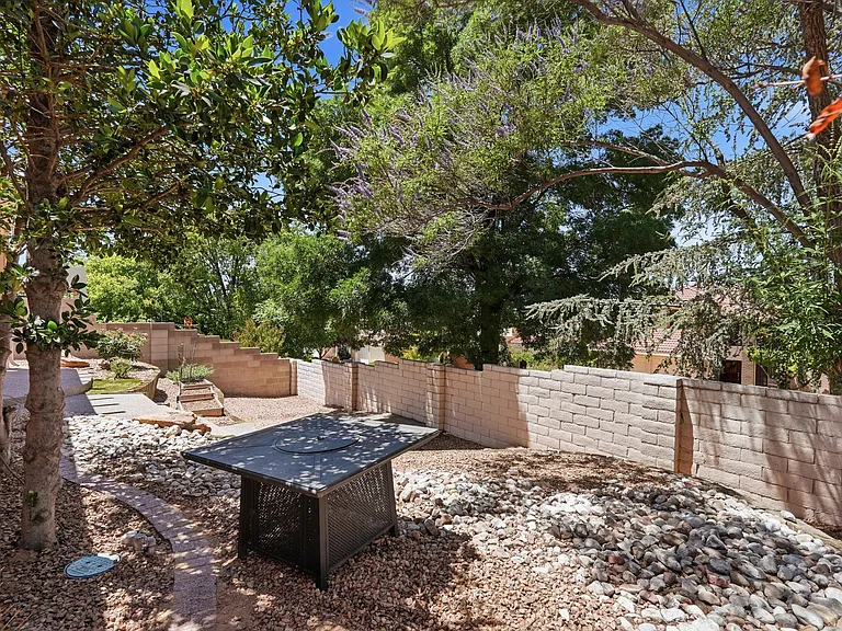 10021 Bridgepointe Ct NE — Photo 42