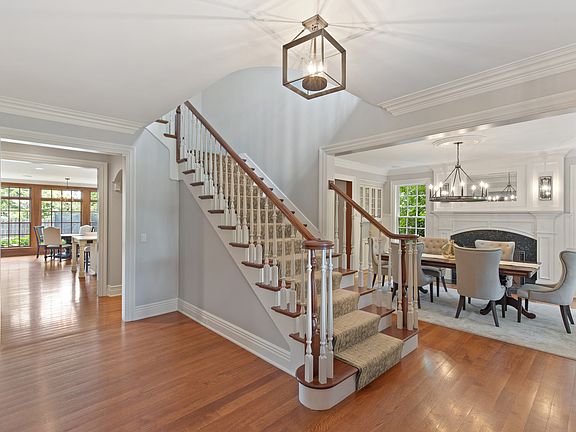 2nd image of 431 Pamela Cir