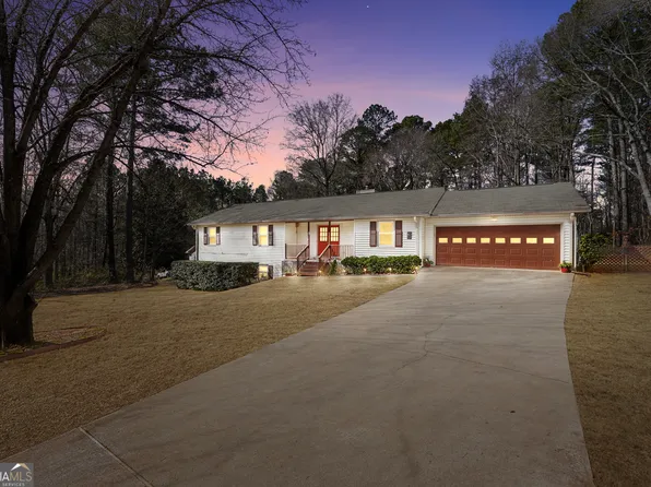 415 Southmoor Cir, Stockbridge, GA 30281