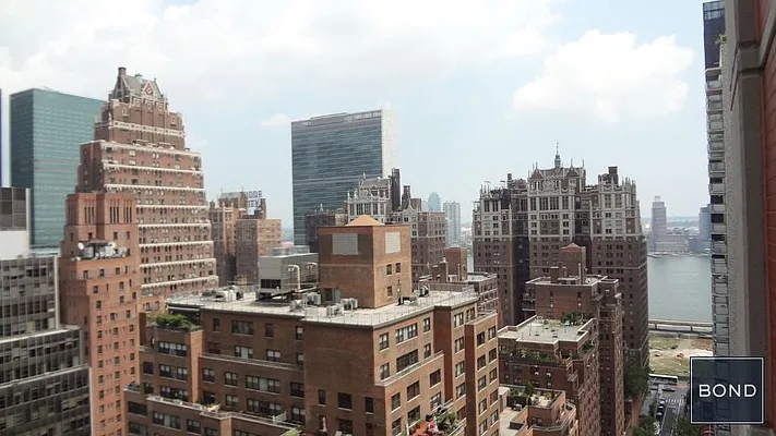 Rented by Bond New York | media 20