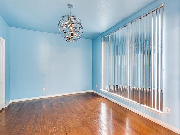 4th image of 1732 Chester Dr