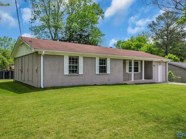 5114 Ortega Cir NW, Huntsville, AL 35810