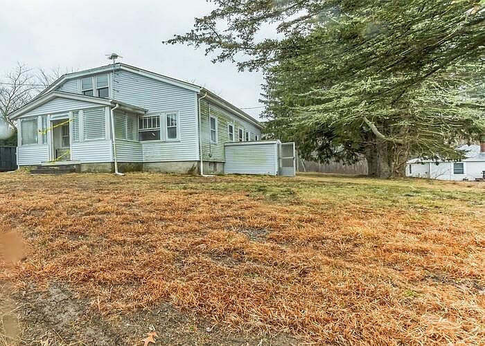91 Church St, Bradford, RI 02808 Zillow