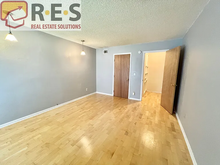 441 Wright St #322 — Photo 10