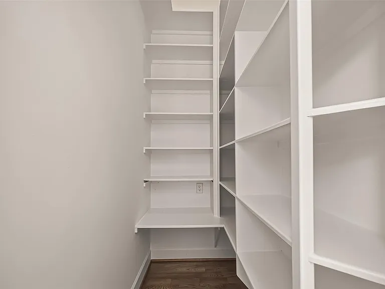 2907 Argonne St — Photo 16