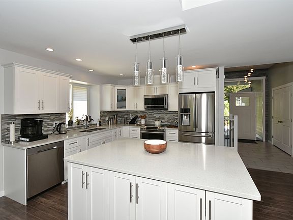 5th image of 2592 Alpen Paradies Rd #38