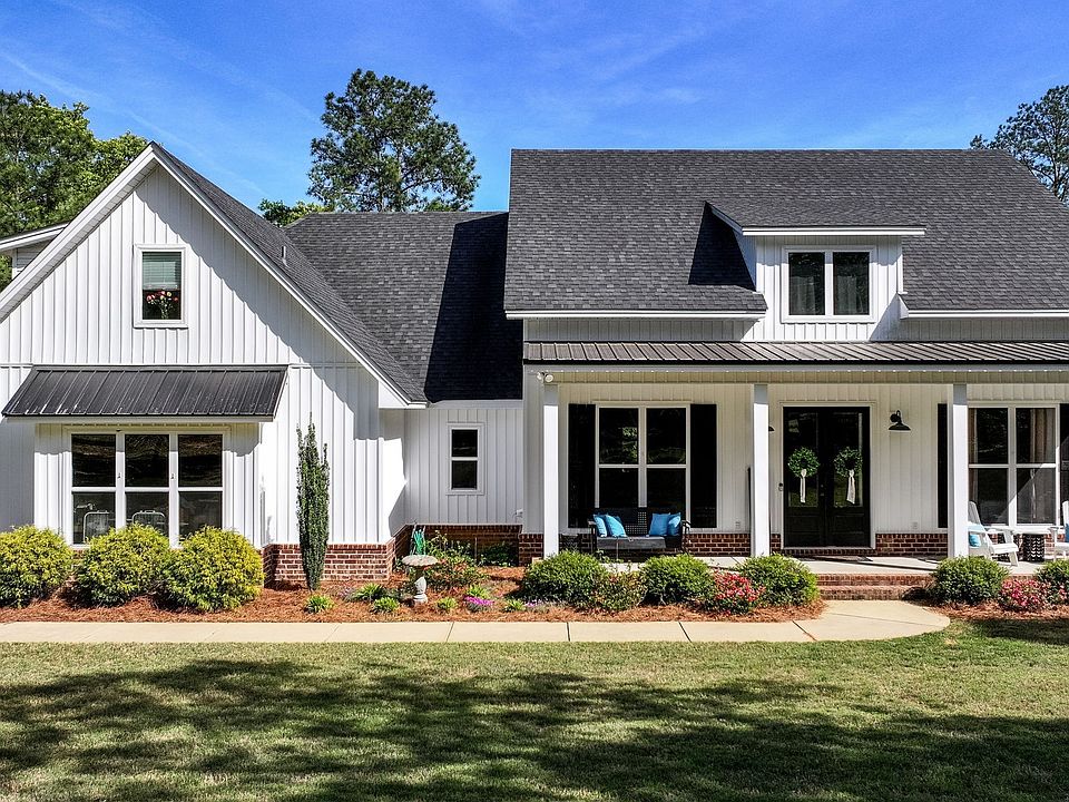 1st image of 1864 Siesta Dr