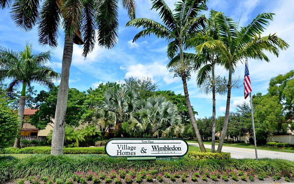 WIMBLENDON VILLAS -TOWN PLACE