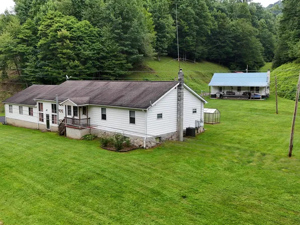 12392 W Webster Rd, Summersville, WV 26651
