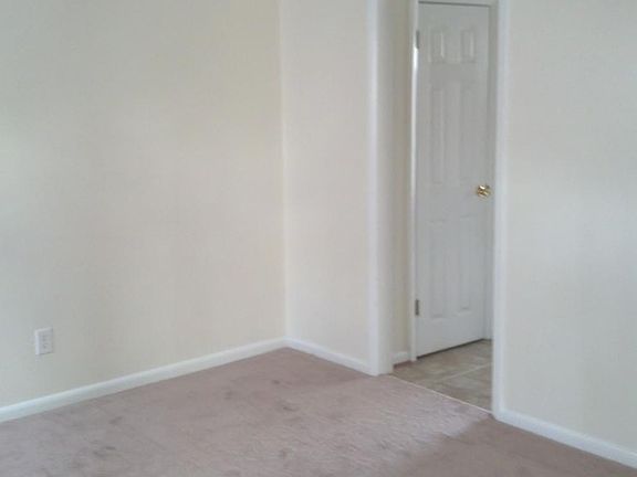 4th image of 2026 Speedy Ave #A