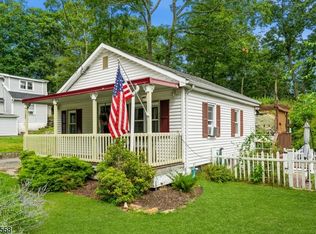 157 Monroe Trl, Hopatcong, NJ 07843