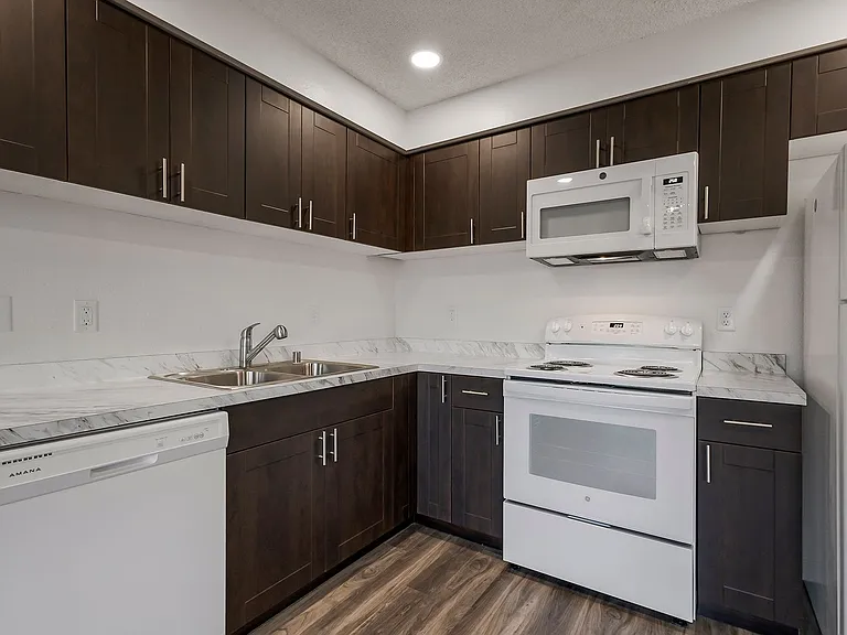 Sheridan Square Apartments — Photo 120