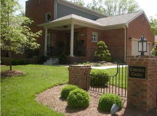 4068 Massie Ave, Saint Matthews, KY 40207