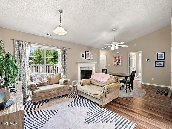 5th image of 124 Buckskin Drive