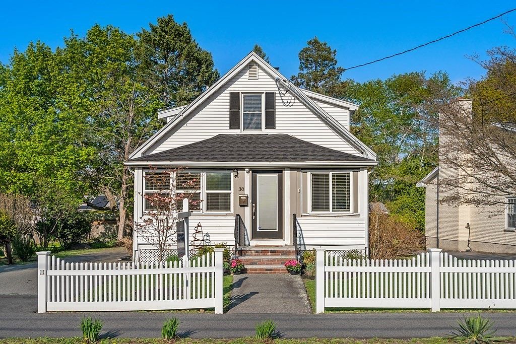 38 Beech St, Dedham, MA 02026 Zillow