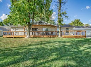 8901 Collinsville Rd, Collinsville, IL 62234