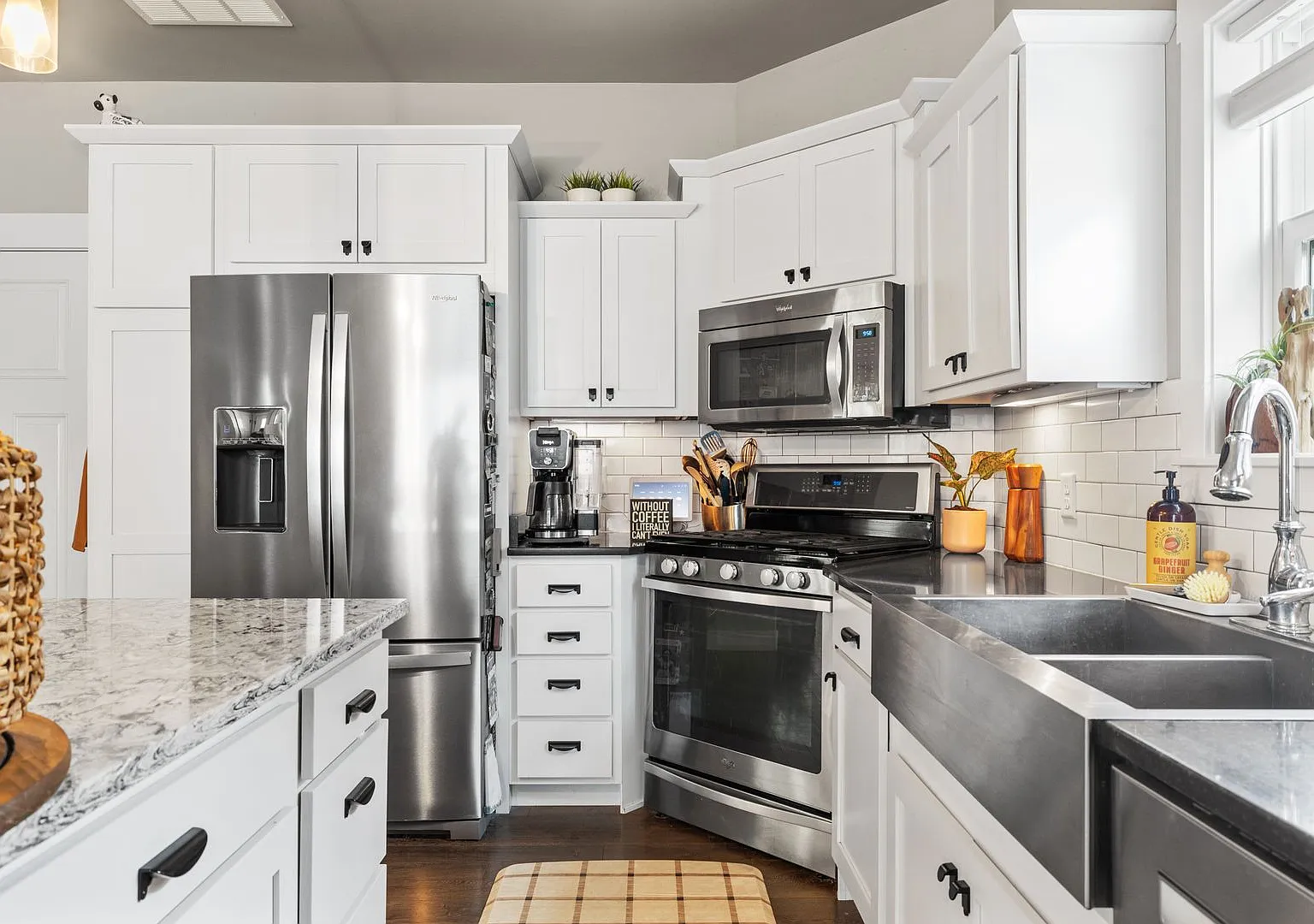 adorable josephine home — Photo 2