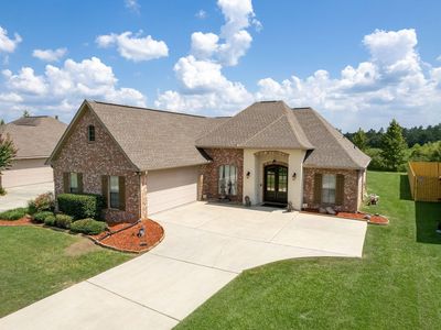 32 Chapel Hill Blvd E, Hattiesburg, MS, 39402