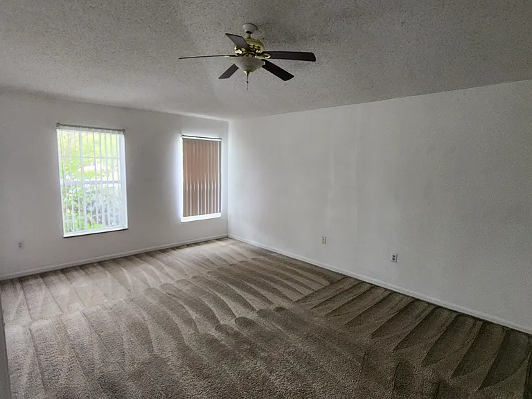3197 Harrow Rd — Photo 4