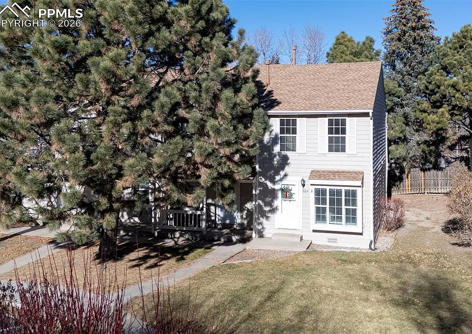 1st image of 524 Shady Crest Cir