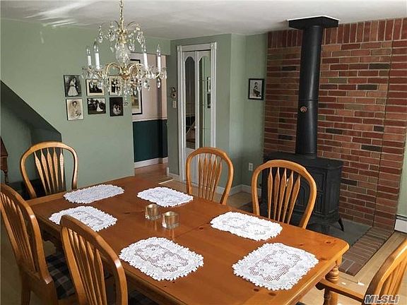 5th image of 615 Central Ave